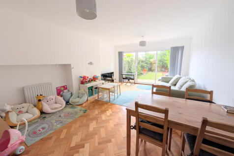 Place Farm Avenue, Orpington BR6 2 bed terraced house for sale