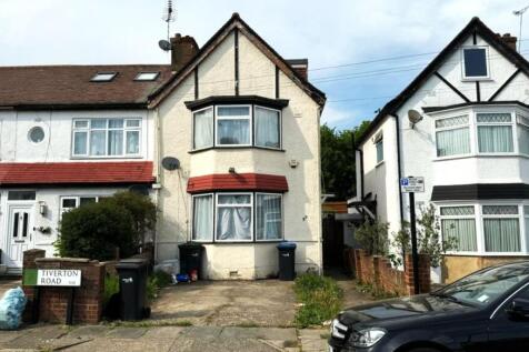 Tiverton Road, London N18 4 bed terraced house for sale
