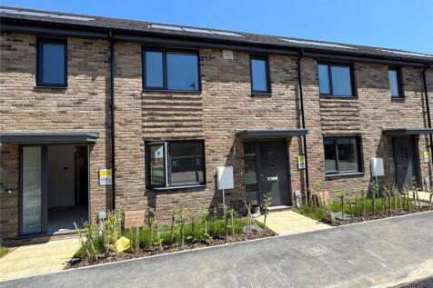 Chadwick Avenue, Bordon, Hampshire 3 bed terraced house for sale