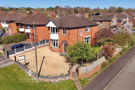 Oulton, Stone ST15 4 bed detached house for sale