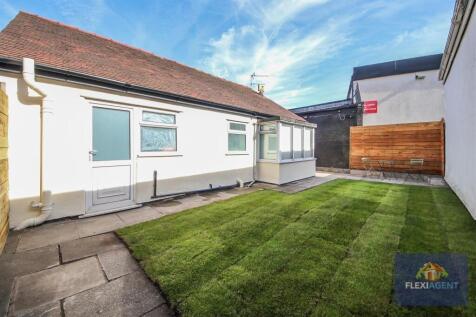 Ormskirk, Lancashire L39 2 bed detached bungalow for sale