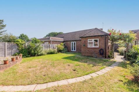 3 bedroom semi-detached bungalow for sale