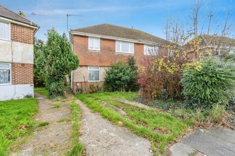 2 bedroom ground floor flat for sale