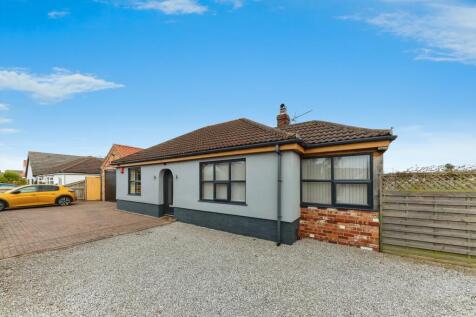 4 bedroom detached bungalow for sale