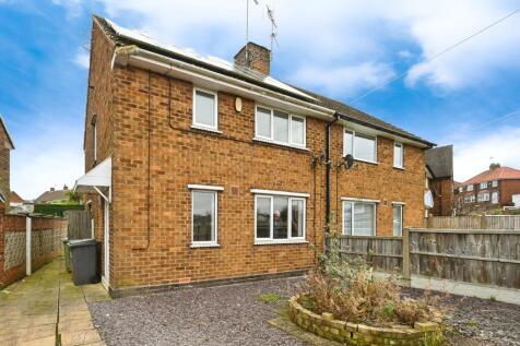 2 bedroom semi-detached house for sale