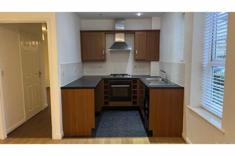 1 bedroom ground floor flat for sale