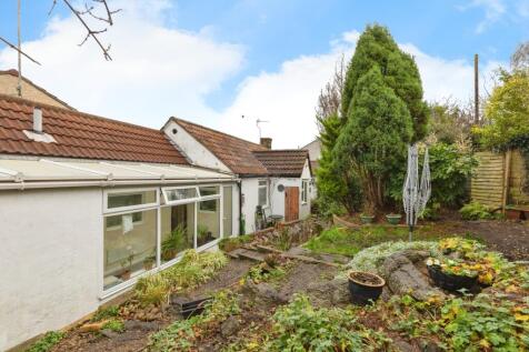2 bedroom detached bungalow for sale