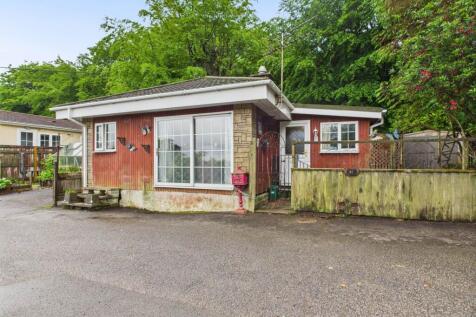 Tamar Park, Cox Park 2 bed park home for sale