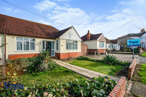 3 bedroom semi-detached bungalow for sale