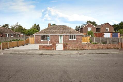 2 bedroom detached bungalow for sale