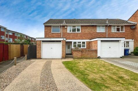3 bedroom end of terrace house for sale