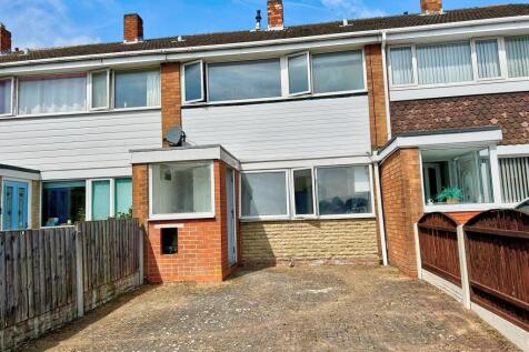 3 bedroom terraced house for sale