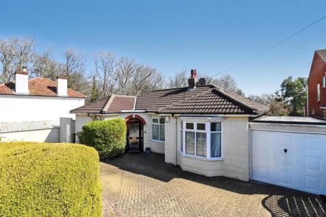 Elevated position on Clevedon's hillside 3 bed detached bungalow for sale