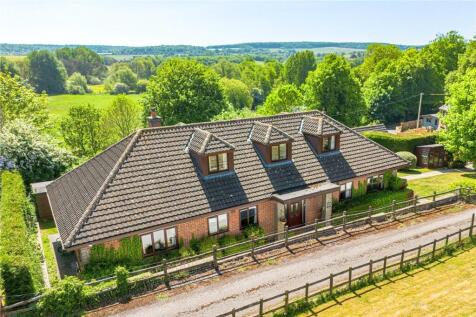 6 bedroom detached house for sale