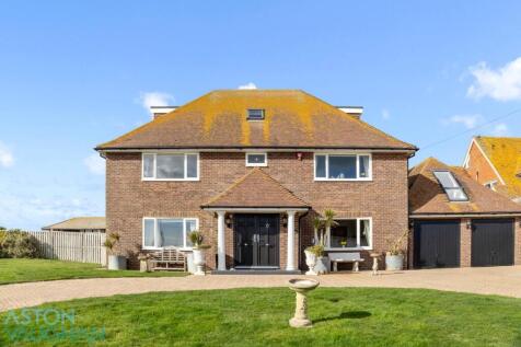 6 bedroom detached house for sale