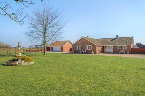 Springway Lane, Westonzoyland, TA7 4 bed bungalow for sale