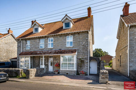 5 bedroom semi-detached house for sale