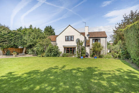 5 bedroom semi-detached house for sale