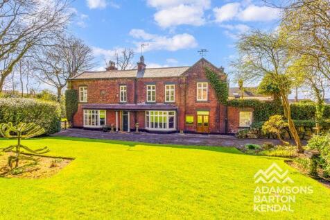 5 bedroom semi-detached house for sale