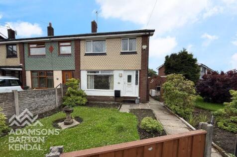 Dovedale Drive, Wardle OL12 9LR 3 bed terraced house for sale