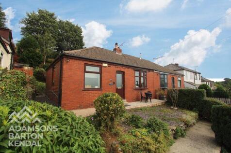 Tonacliffe Road, Tonacliffe, Rochdale... 2 bed semi