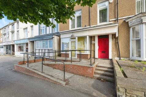 Terraced house for sale