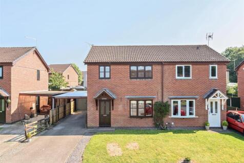 3 bedroom semi-detached house for sale