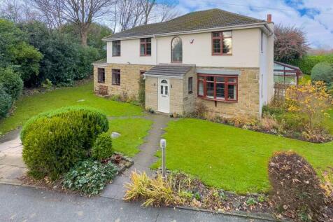 Blenheim Court, Batley 4 bed detached house for sale