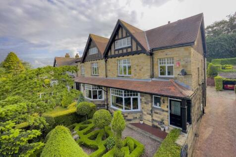 Upper Batley Low Lane, Birstall 5 bed semi