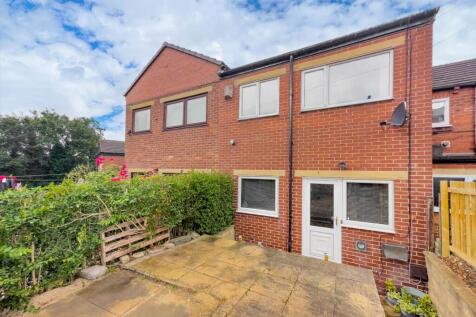 Oakview Terrace, Birstall 3 bed terraced house for sale