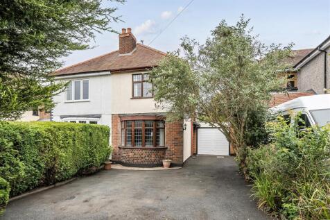 Westhead Road North, Cookley... 2 bed semi