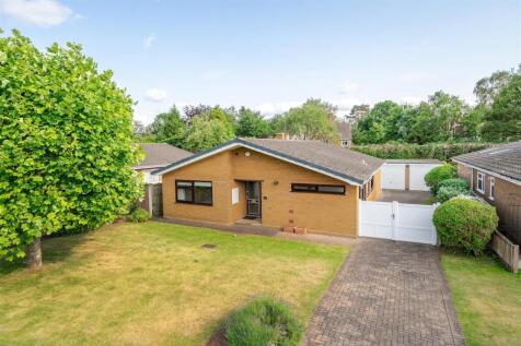 3 bedroom detached bungalow for sale