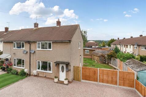 Salisbury Drive, Kidderminster 2 bed semi