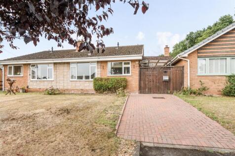 2 bedroom semi-detached bungalow for sale
