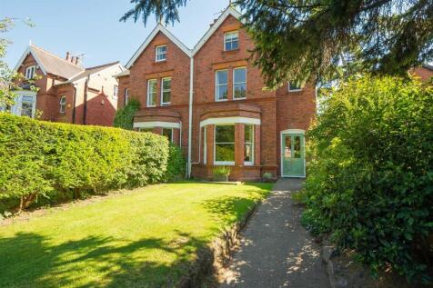 5 bedroom semi-detached house for sale