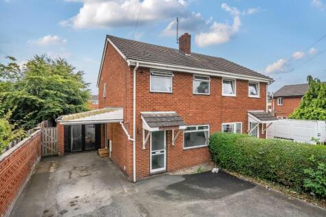 3 bedroom semi-detached house for sale
