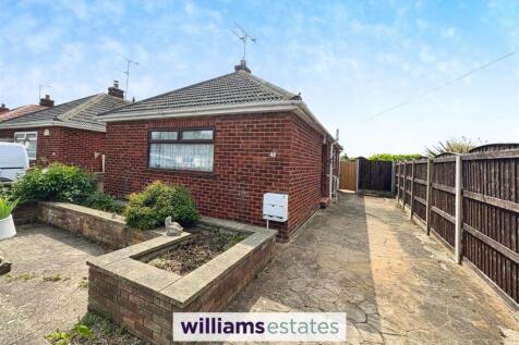 2 bedroom detached bungalow for sale