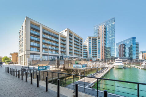 Maritime Walk, Ocean Village... 3 bed apartment for sale