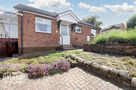Broomwood Close, Sheffield 2 bed detached bungalow for sale