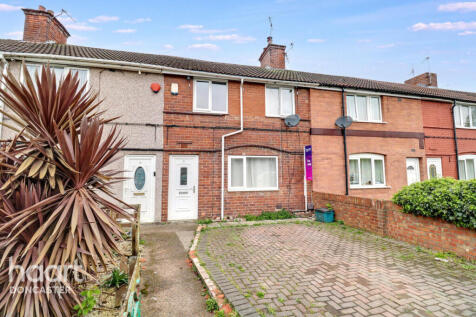 King Georges Road, Rossington, Doncaster 3 bed terraced house for sale