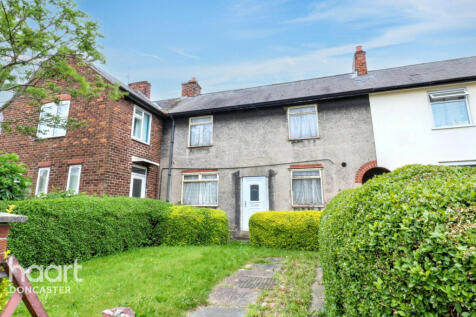 First Avenue, Woodlands, Doncaster 3 bed terraced house for sale