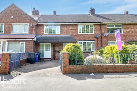 Lonsdale Avenue, Intake, Doncaster 3 bed terraced house for sale