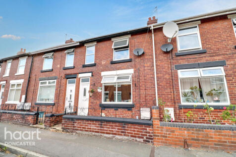 Tennyson Road, Bentley, Doncaster 3 bed terraced house for sale