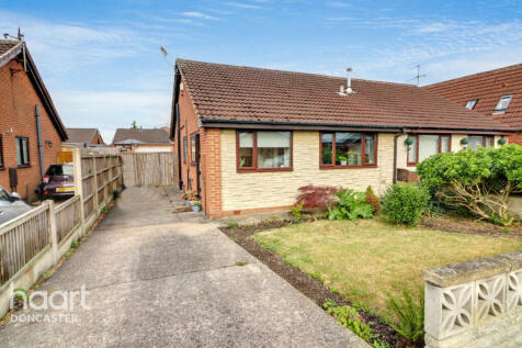 Coniston Road, Askern, Doncaster 2 bed bungalow for sale