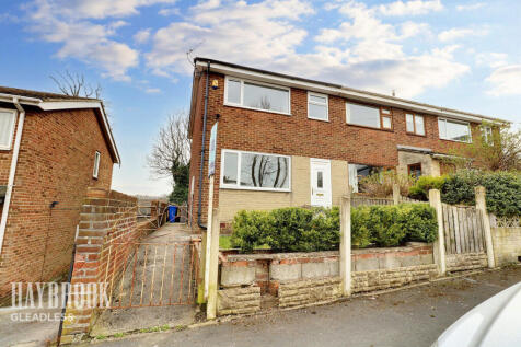 Manor Park Court, Sheffield 3 bed semi