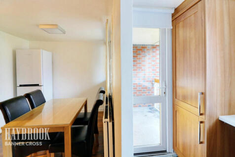 Mount Street, Sheffield 2 bed maisonette for sale