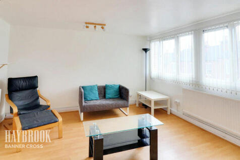 2 bedroom maisonette for sale