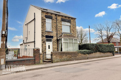 High Street, Royston 4 bed detached house for sale