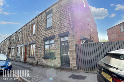 Shaw Lane, Barnsley 3 bed terraced house for sale