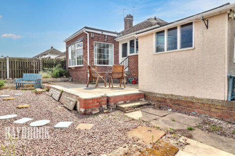 2 bedroom semi-detached bungalow for sale
